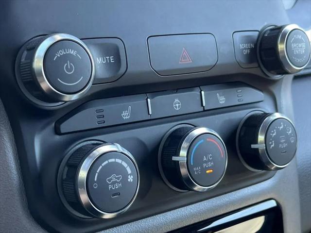 2023 Ram 1500 Big Horn Crew Cab 4x4 5'7" Box