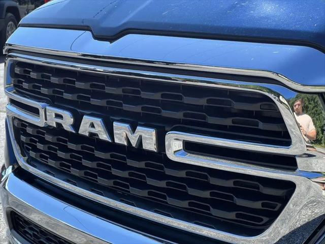 2023 Ram 1500 Big Horn Crew Cab 4x4 5'7" Box