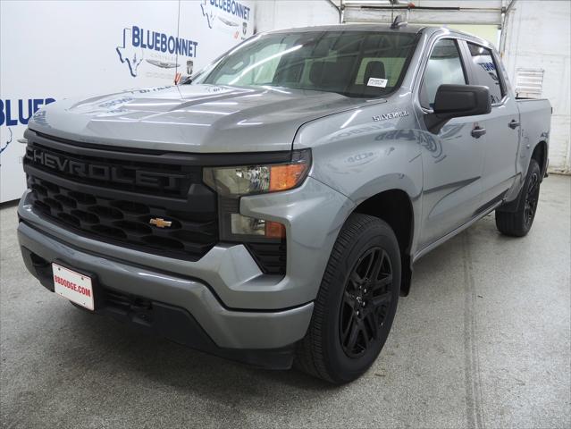 2023 Chevrolet Silverado 1500 2WD Crew Cab Short Bed Custom