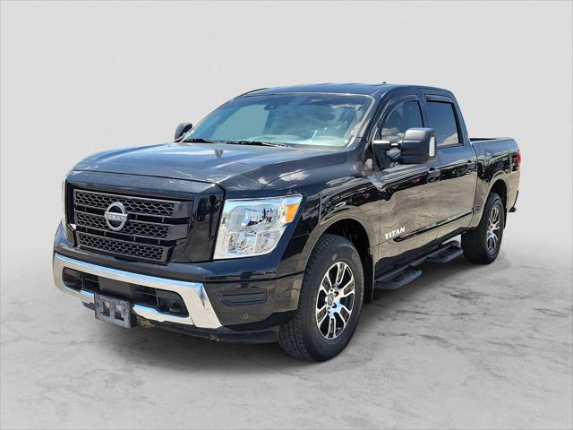 2024 Nissan TITAN Crew Cab SV 4x4
