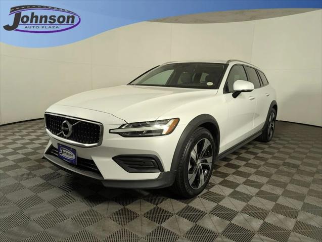 2020 Volvo V60 Cross Country T5