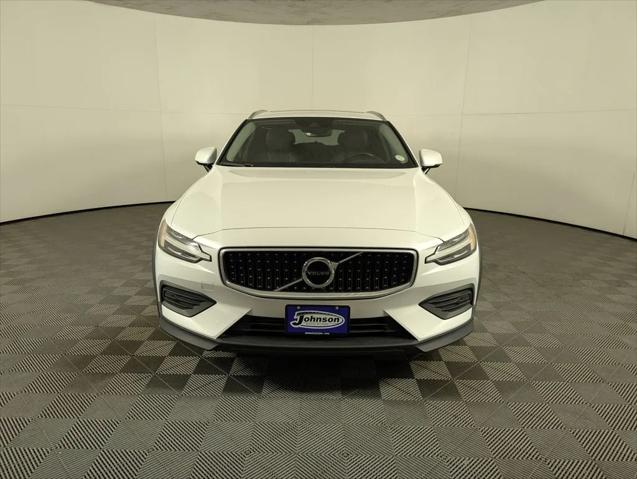 2020 Volvo V60 Cross Country T5