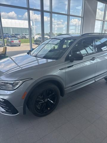 2023 Volkswagen Tiguan 2.0T SE R-Line Black