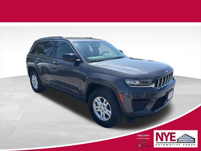 2023 Jeep Grand Cherokee Laredo 4x4