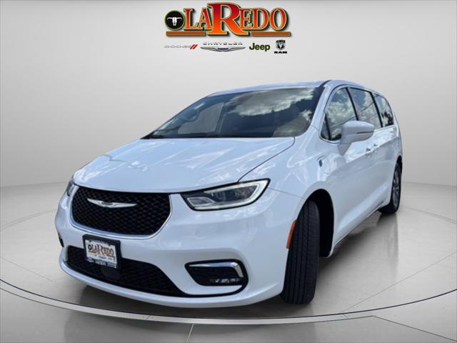 2022 Chrysler Pacifica Hybrid Touring L