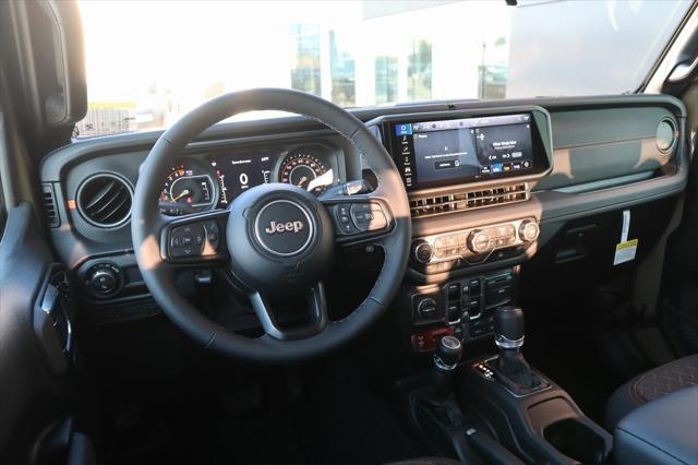 2025 Jeep Gladiator GLADIATOR MOJAVE 4X4