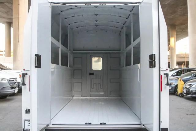 2026 Ford E-350 Cutaway E-Series Cutaway