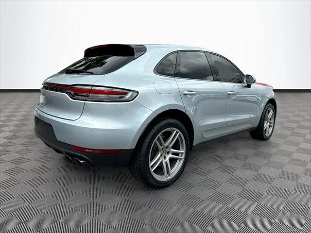 2021 Porsche Macan Standard