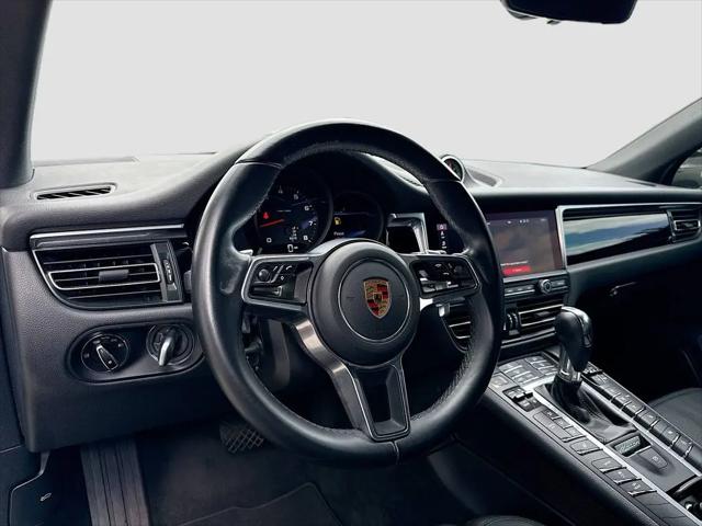 2021 Porsche Macan Standard