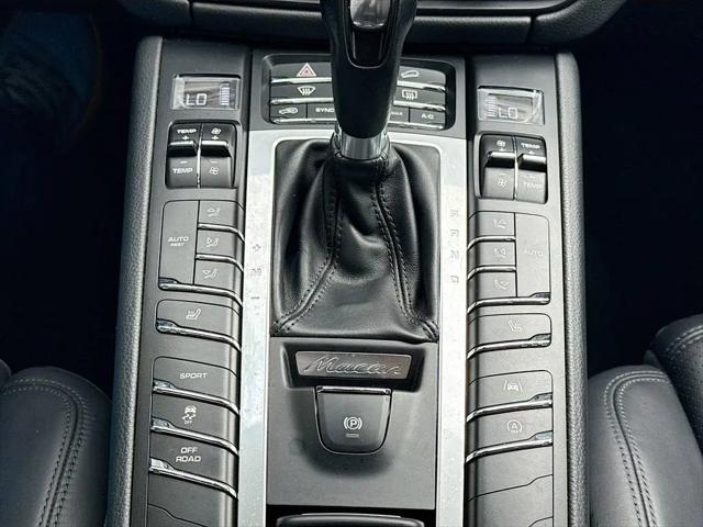 2021 Porsche Macan Standard