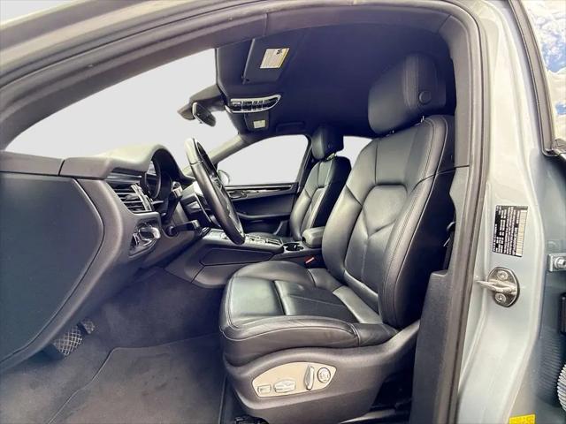 2021 Porsche Macan Standard