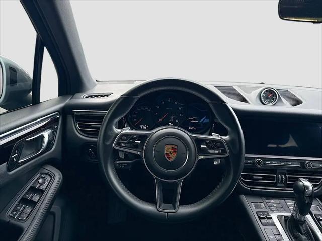 2021 Porsche Macan Standard