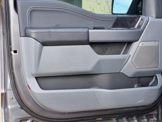2025 Ford F-150 Flash