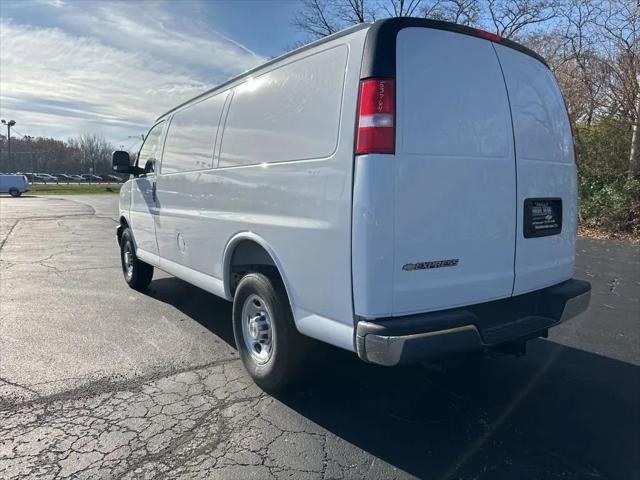 2025 Chevrolet Express Cargo Van RWD 2500 Regular Wheelbase WT