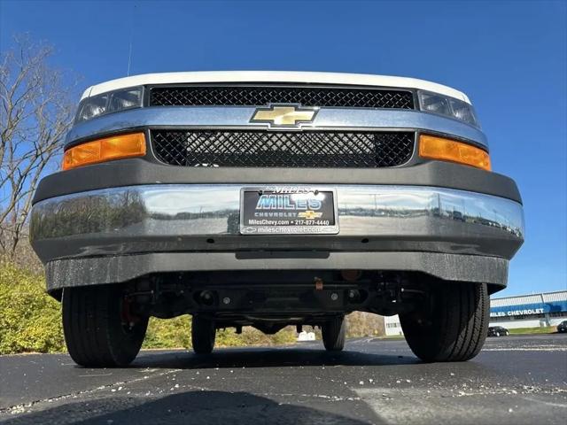 2025 Chevrolet Express Cargo Van RWD 2500 Regular Wheelbase WT