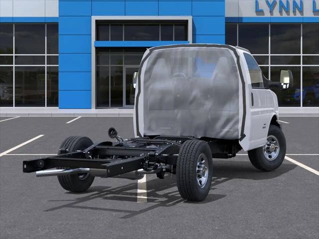2025 Chevrolet Express Cutaway Work Van
