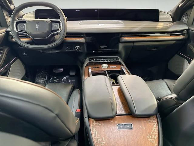 2025 Lincoln Navigator Black Label