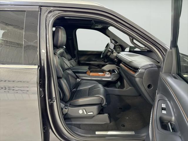 2025 Lincoln Navigator Black Label