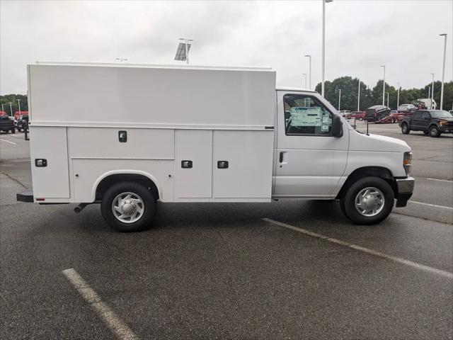 2026 Ford E-350 Cutaway E-Series Cutaway