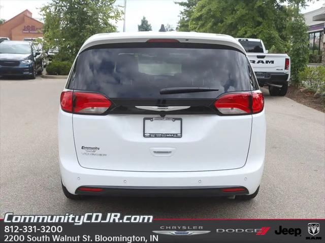 2026 Chrysler Voyager LX