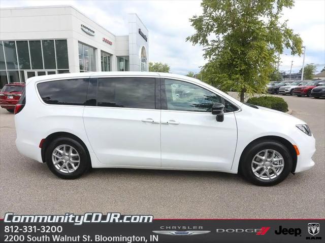 2026 Chrysler Voyager LX