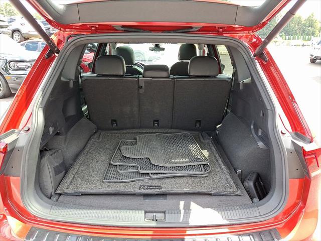 2024 Volkswagen Tiguan 2.0T SE R-Line Black