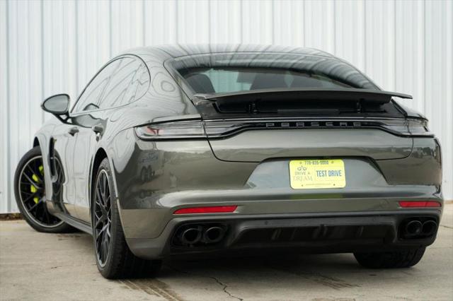 2022 Porsche Panamera E-Hybrid 4