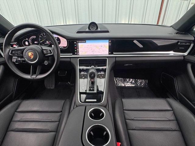 2022 Porsche Panamera E-Hybrid 4