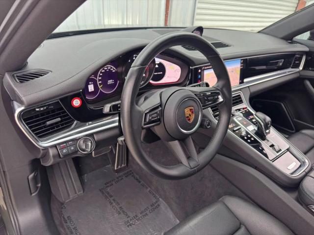2022 Porsche Panamera E-Hybrid 4