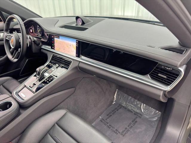 2022 Porsche Panamera E-Hybrid 4