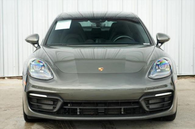 2022 Porsche Panamera E-Hybrid 4