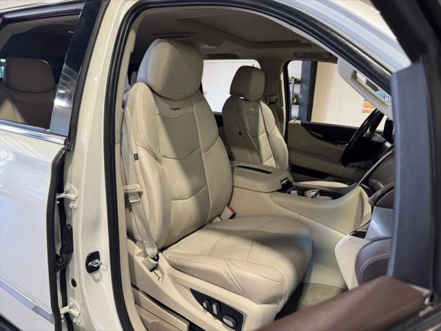 2015 Cadillac Escalade Luxury