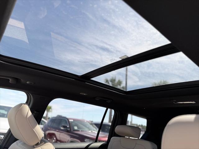 2025 Jeep Grand Cherokee GRAND CHEROKEE L LIMITED 4X4 2025 Jeep Grand Cherokee GRAND CHEROKEE L LIMITED 4X4