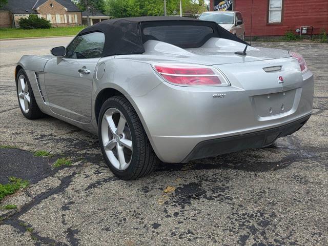 2009 Saturn Sky Base 2dr Convertible