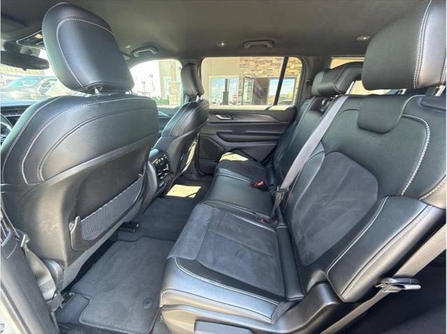 2024 Jeep Grand Cherokee L Altitude 4x4