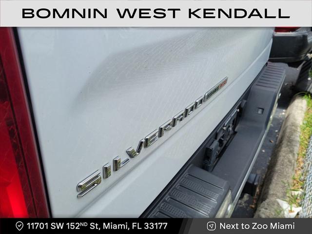 2022 Chevrolet Silverado 1500 2WD Crew Cab Short Bed LTZ