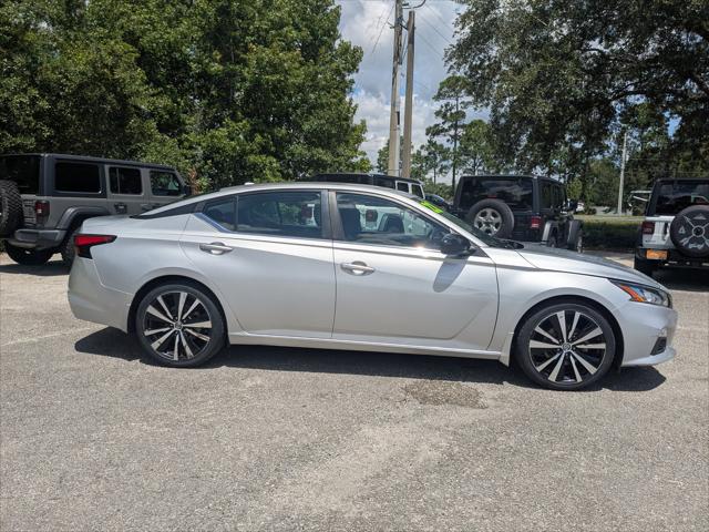 2022 Nissan Altima SR FWD