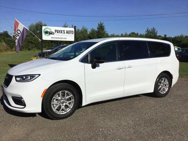 2024 Chrysler Pacifica Touring L for sale in Williston, VT