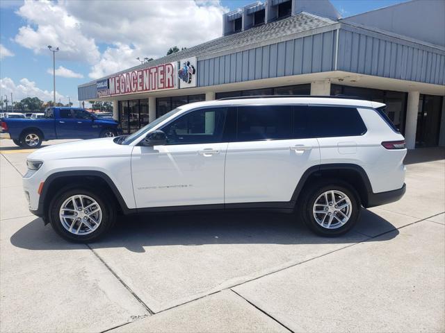 2024 Jeep Grand Cherokee L Laredo 4x2