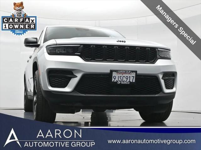 2023 Jeep Grand Cherokee Altitude 4x2 2023 Jeep Grand Cherokee Altitude 4x2