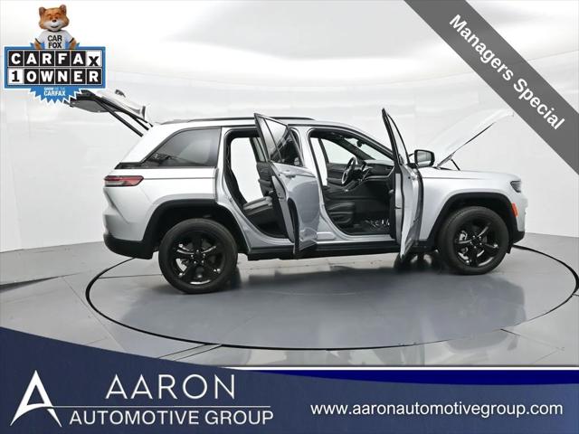 2023 Jeep Grand Cherokee Altitude 4x2 2023 Jeep Grand Cherokee Altitude 4x2