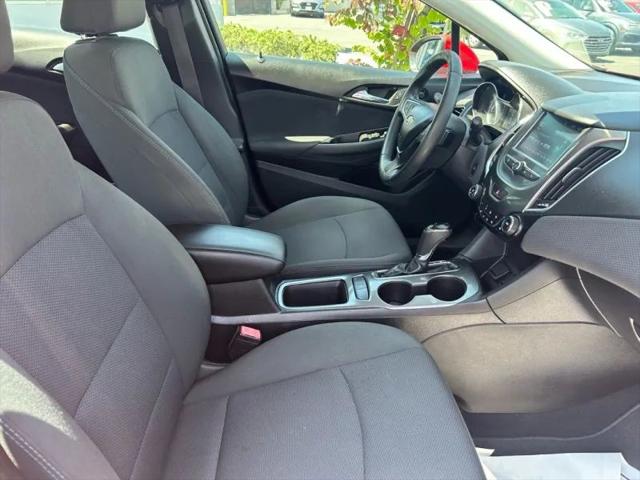2017 Chevrolet Cruze LT Auto