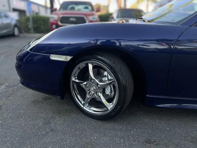 2003 Porsche 911 Carrera 4