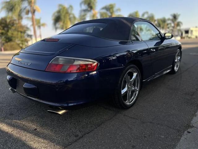 2003 Porsche 911 Carrera 4