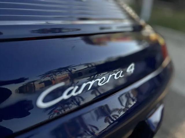 2003 Porsche 911 Carrera 4