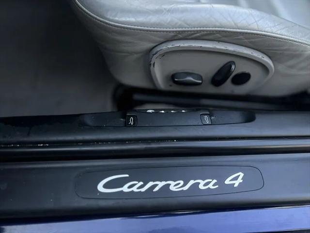 2003 Porsche 911 Carrera 4