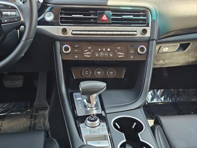 2025 Genesis G70 2.5T RWD