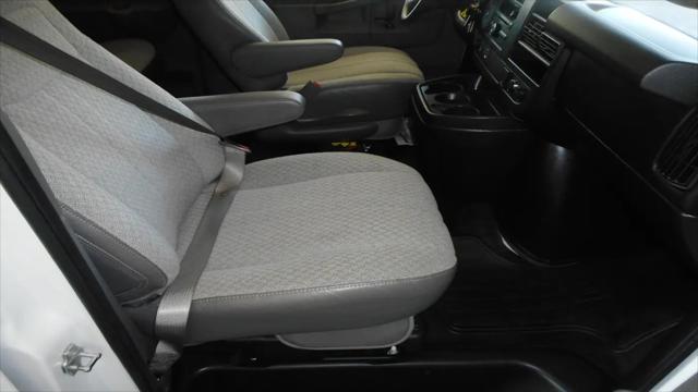 2016 Chevrolet Express LT