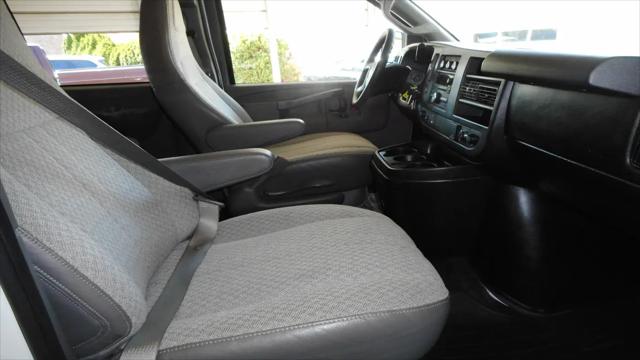 2016 Chevrolet Express LT