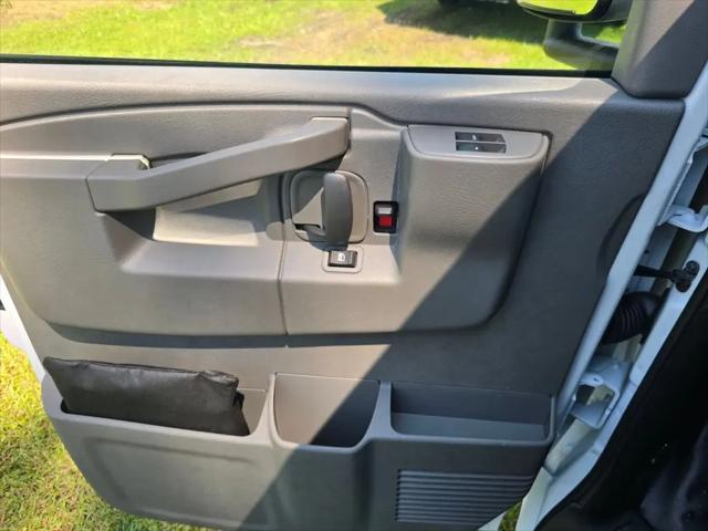 2025 Chevrolet Express Cutaway Work Van